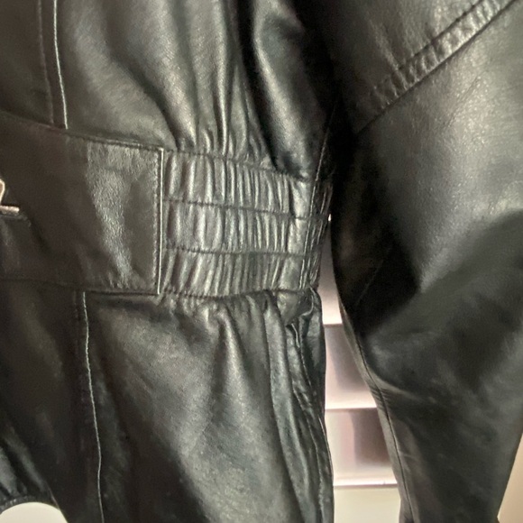 Vintage Harley Davidson Women’s Leather Jacket - Picture 9 of 13